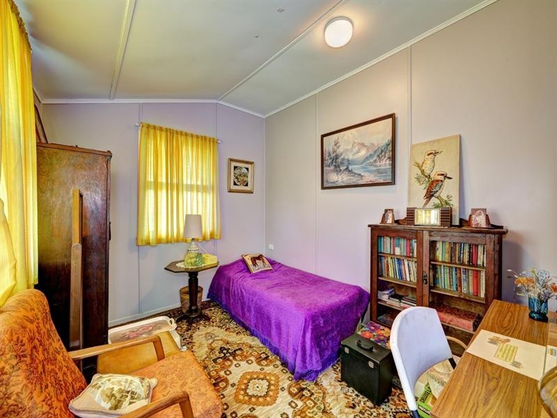 7 High Street, Walkervale QLD 4670