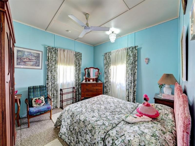 7 High Street, Walkervale QLD 4670