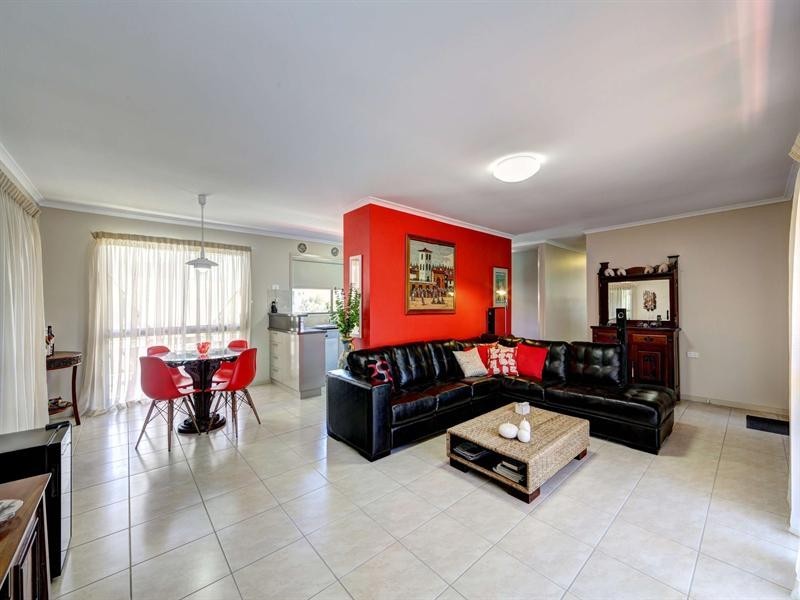 2 Simpson Crescent, Bundaberg East QLD 4670