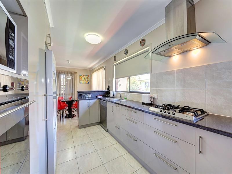 2 Simpson Crescent, Bundaberg East QLD 4670