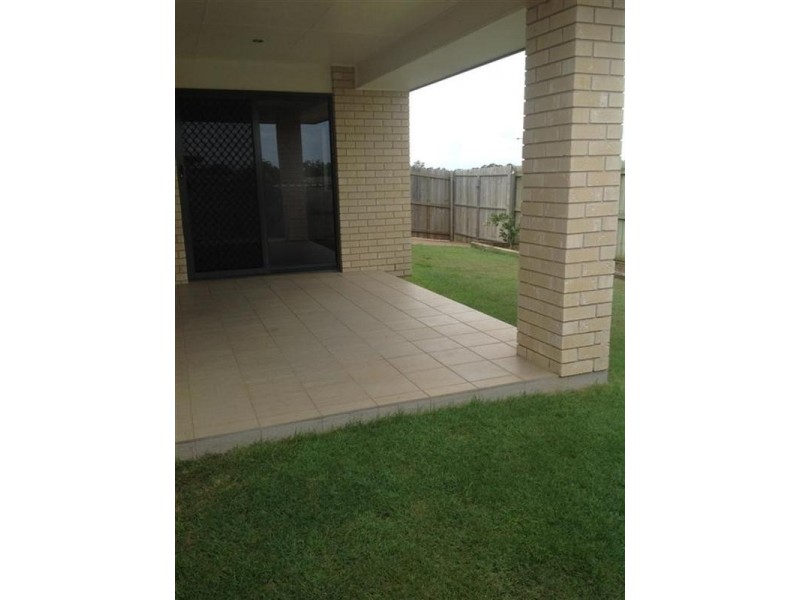 2/22 Scherer Boulevard, Kepnock QLD 4670