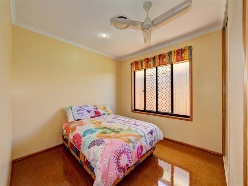 27 Chancellor Drive, Avenell Heights QLD 4670