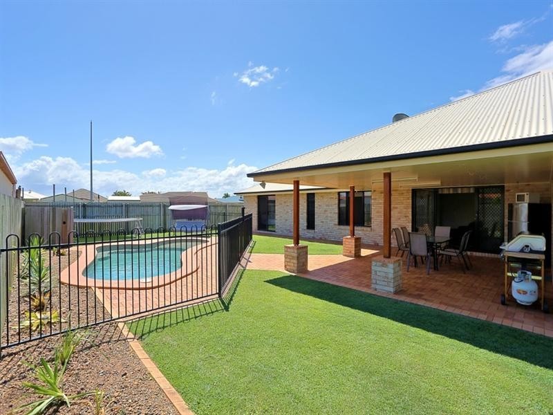 27 Chancellor Drive, Avenell Heights QLD 4670