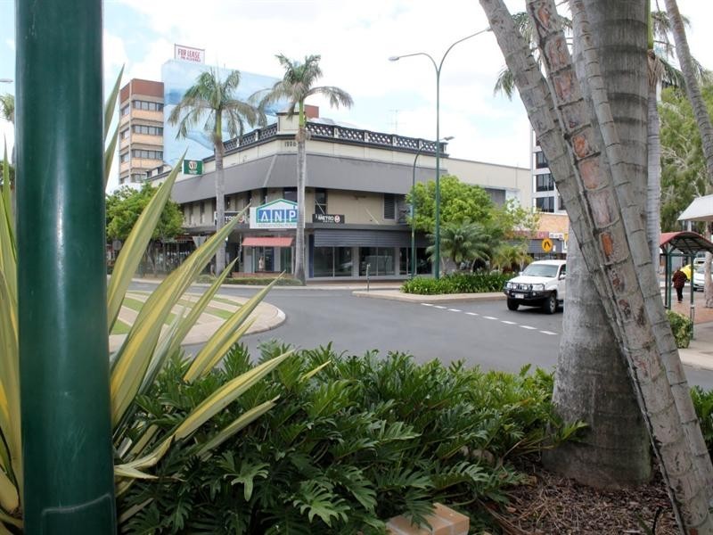 4/166 Bourbong Street, Bundaberg Central QLD 4670