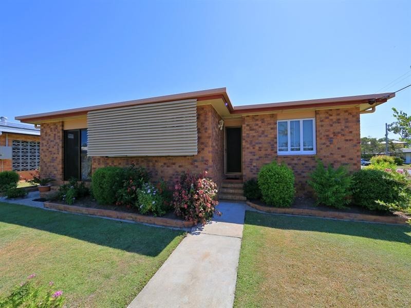 15 Dixon Street, Kepnock QLD 4670