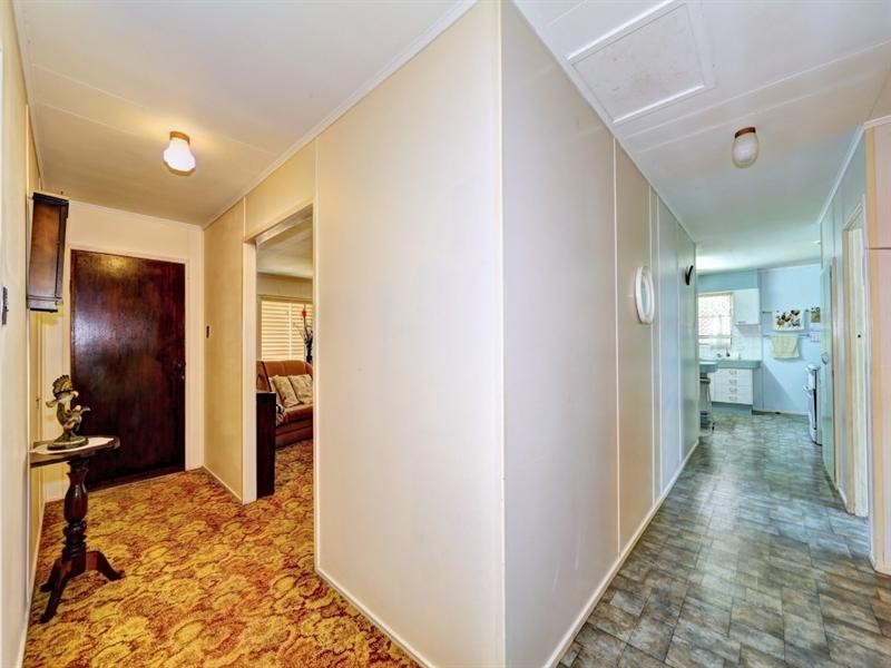 15 Dixon Street, Kepnock QLD 4670