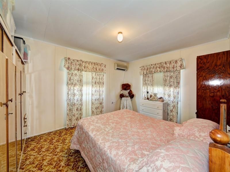 15 Dixon Street, Kepnock QLD 4670