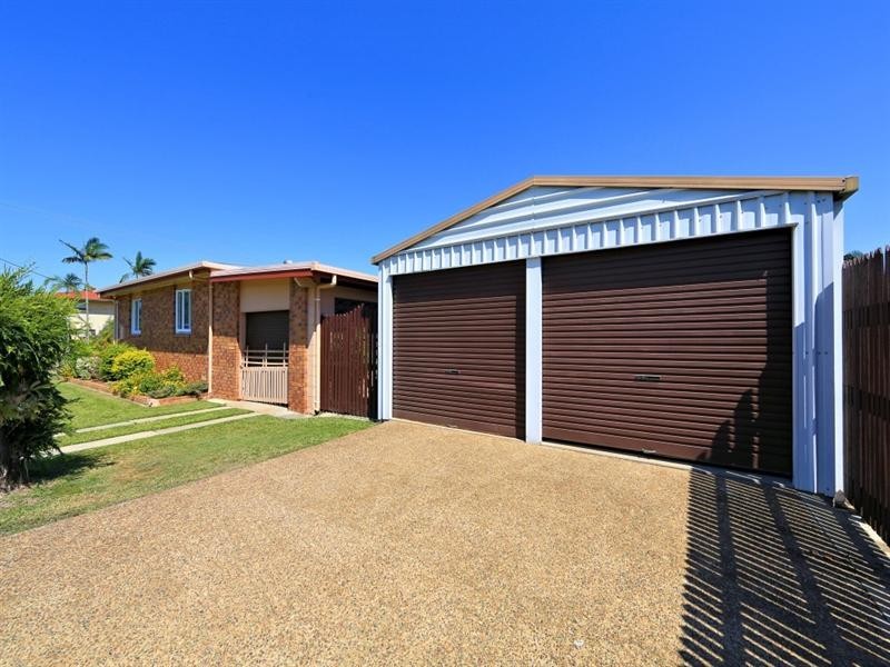 15 Dixon Street, Kepnock QLD 4670