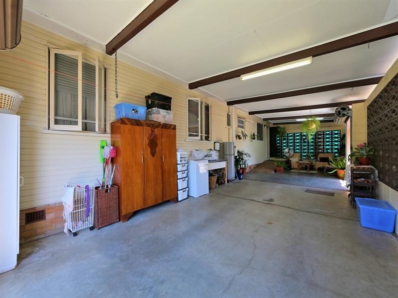 15 Dixon Street, Kepnock QLD 4670
