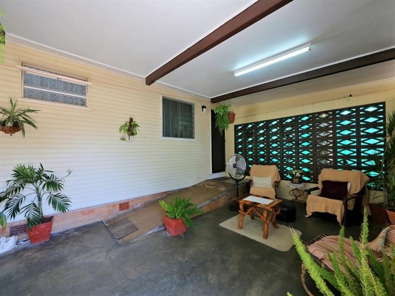 15 Dixon Street, Kepnock QLD 4670