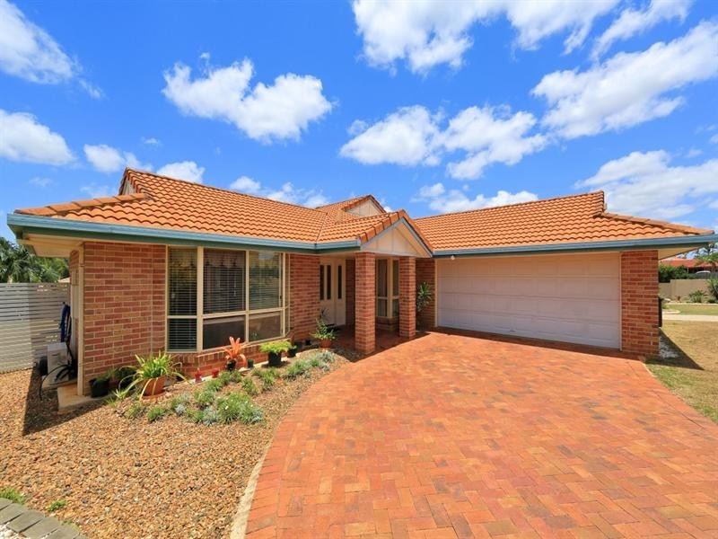 9 Cordelia Street, Avoca QLD 4670