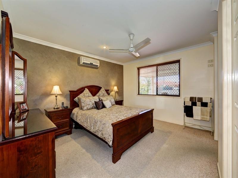 1 Hamilton Street, Avenell Heights QLD 4670