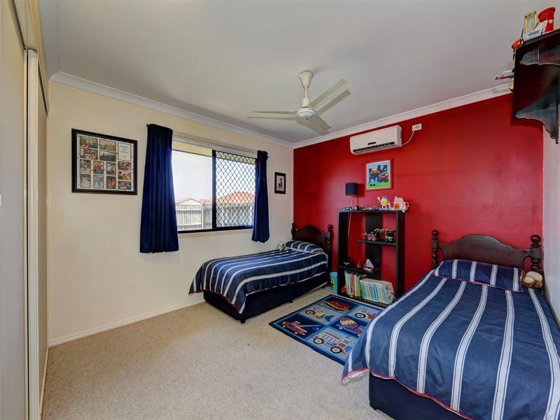 1 Hamilton Street, Avenell Heights QLD 4670