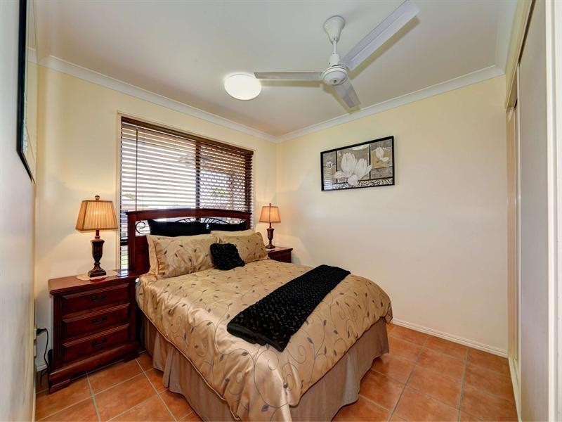 1 Hamilton Street, Avenell Heights QLD 4670