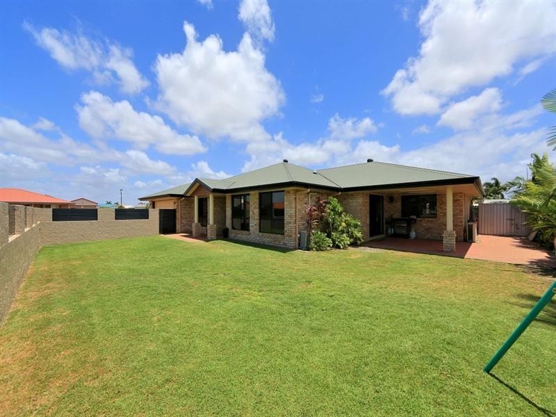 1 Hamilton Street, Avenell Heights QLD 4670