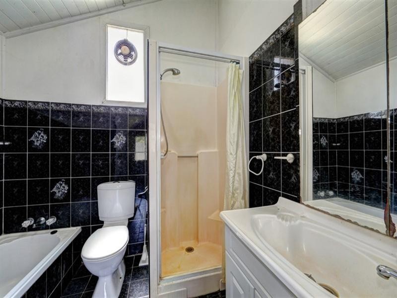 2 Jensen Street, South Kolan QLD 4670