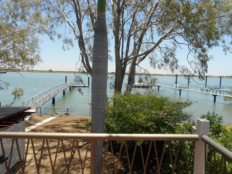 48 Corser Street, Burnett Heads QLD 4670