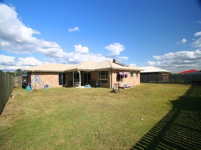 12 Regent Court, Thabeban QLD 4670