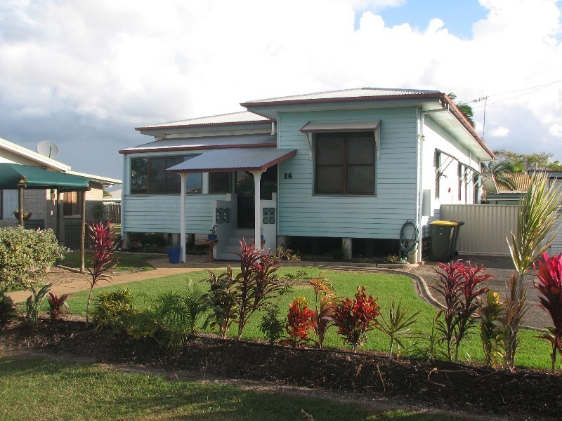 16 Anderson Street, Bundaberg QLD 4670