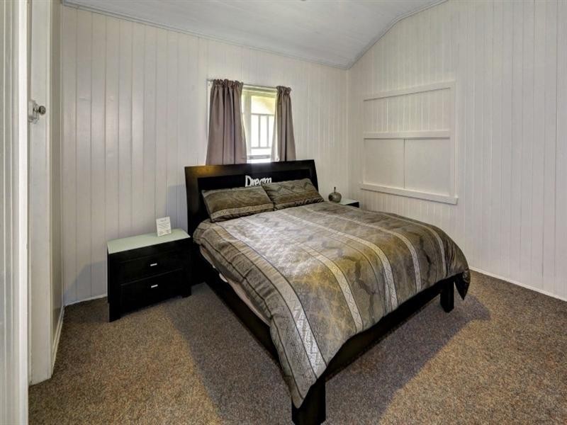 64 Ten Mile Road, Sharon QLD 4670