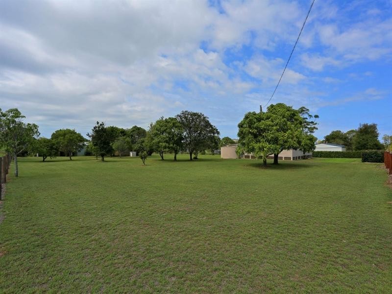 64 Ten Mile Road, Sharon QLD 4670