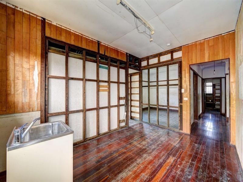 7 Cullen Street, Walkervale QLD 4670