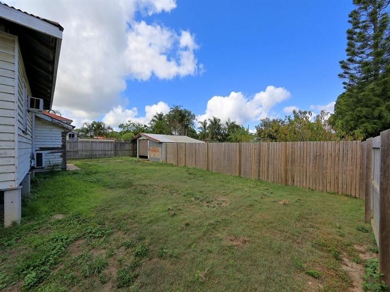 7 Cullen Street, Walkervale QLD 4670