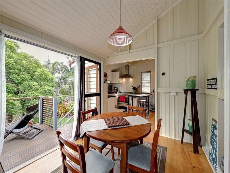 8 Rowland Street, Bundaberg South QLD 4670