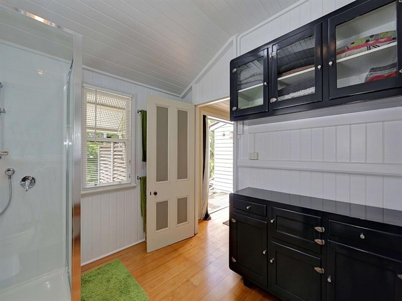 8 Rowland Street, Bundaberg South QLD 4670