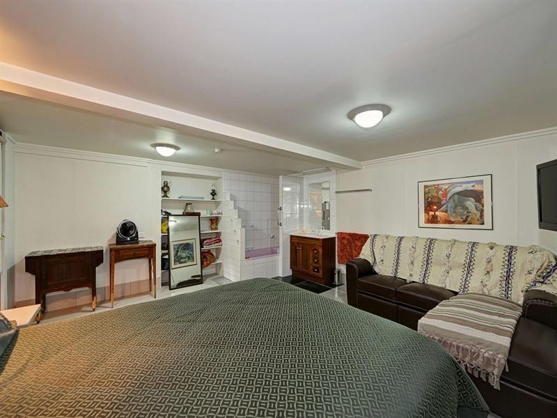 8 Rowland Street, Bundaberg South QLD 4670