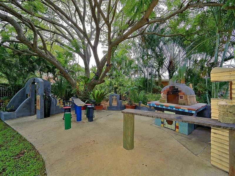 8 Rowland Street, Bundaberg South QLD 4670