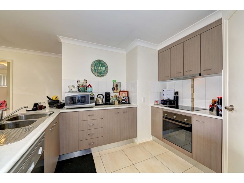 1/5 Keppel Crescent, Thabeban QLD 4670