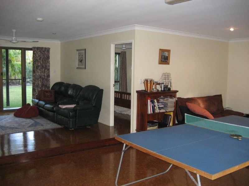 384 Ten Mile Road, Sharon QLD 4670