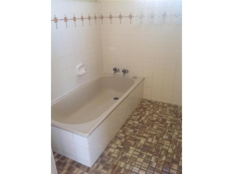 60 Gavin Street, Bundaberg North QLD 4670