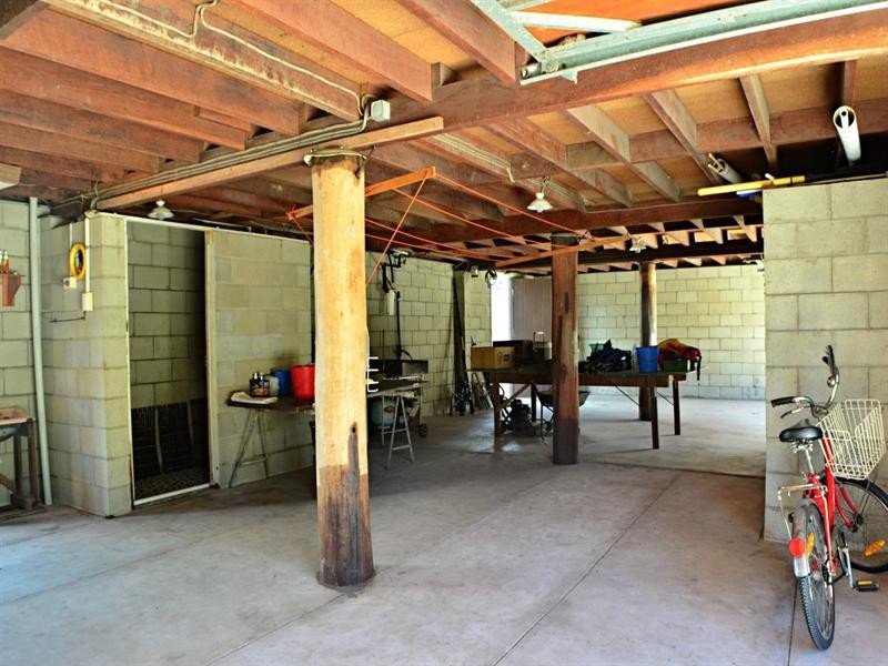 24 Manly Smith Drive, Walkers Point, Woodgate QLD 4660