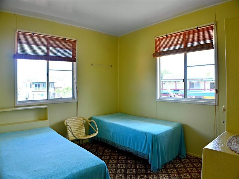 24 Manly Smith Drive, Walkers Point, Woodgate QLD 4660