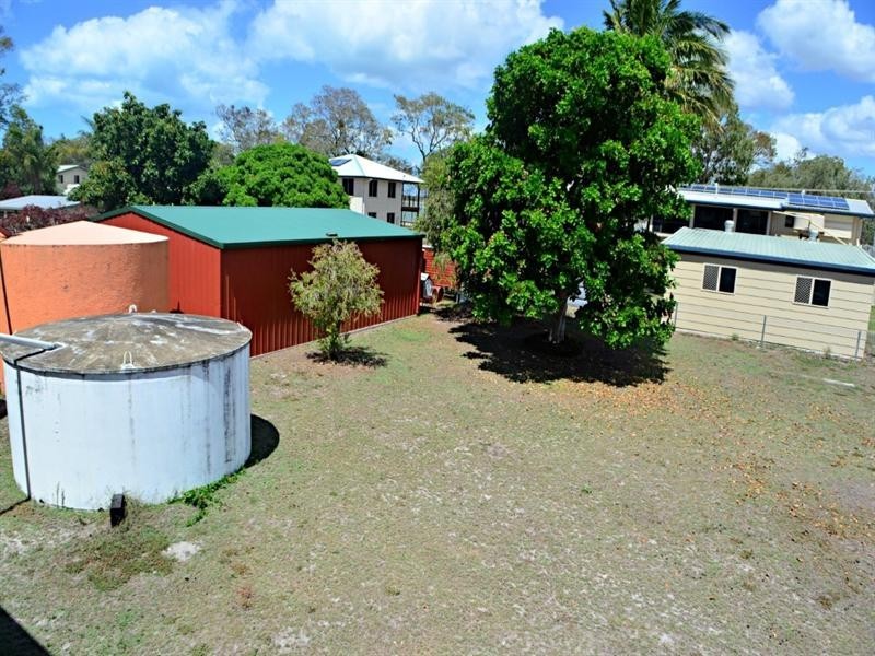 24 Manly Smith Drive, Walkers Point, Woodgate QLD 4660