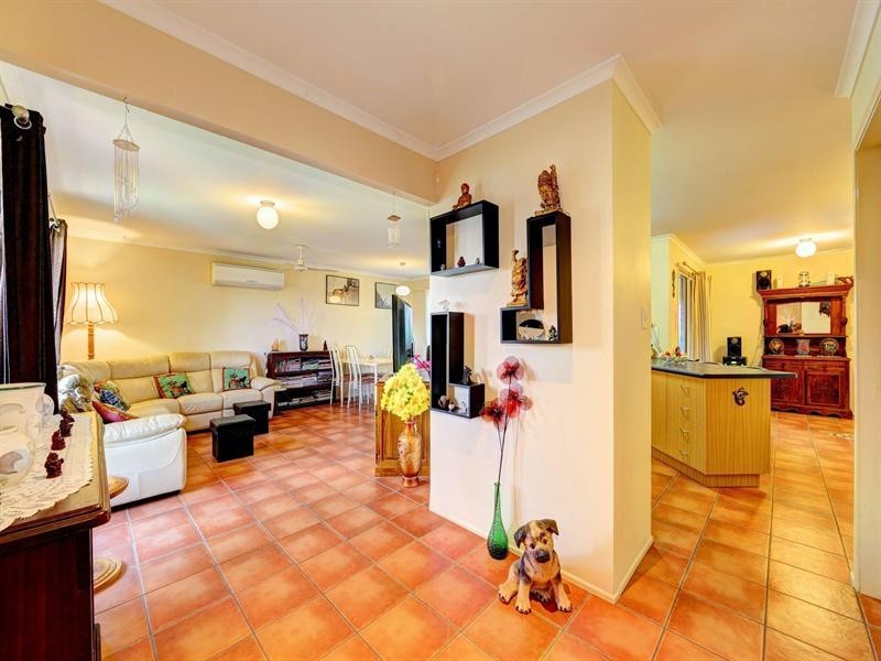 23 Clearview Avenue, Thabeban QLD 4670