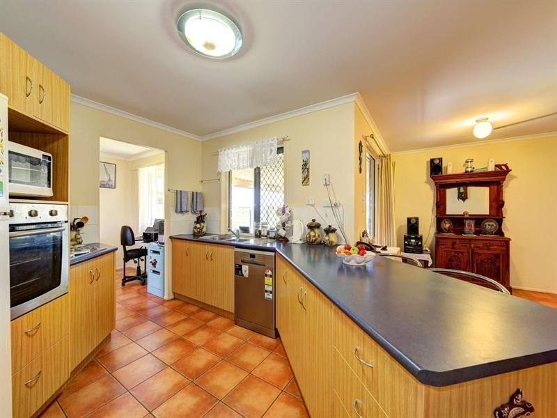 23 Clearview Avenue, Thabeban QLD 4670