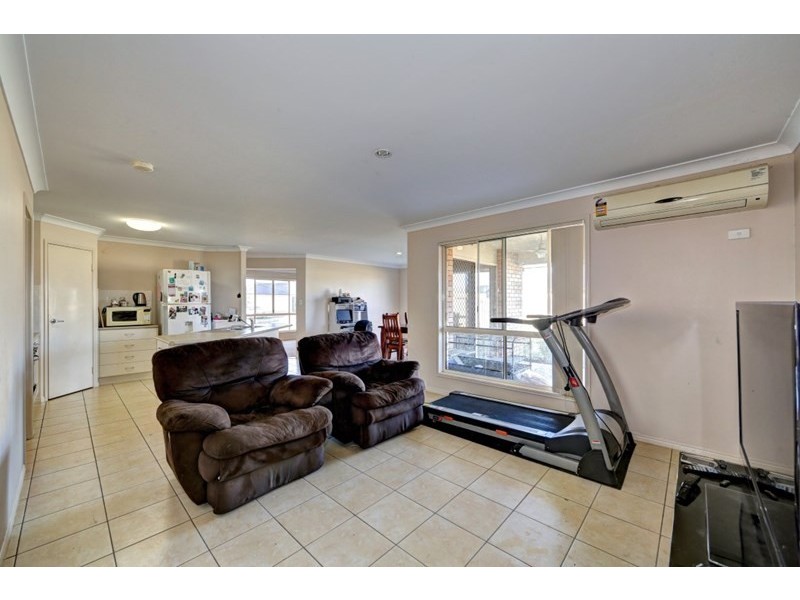 6 Hopton Place, Bundaberg North QLD 4670