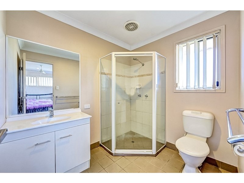 6 Hopton Place, Bundaberg North QLD 4670