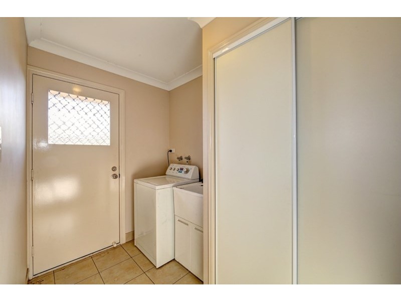 6 Hopton Place, Bundaberg North QLD 4670