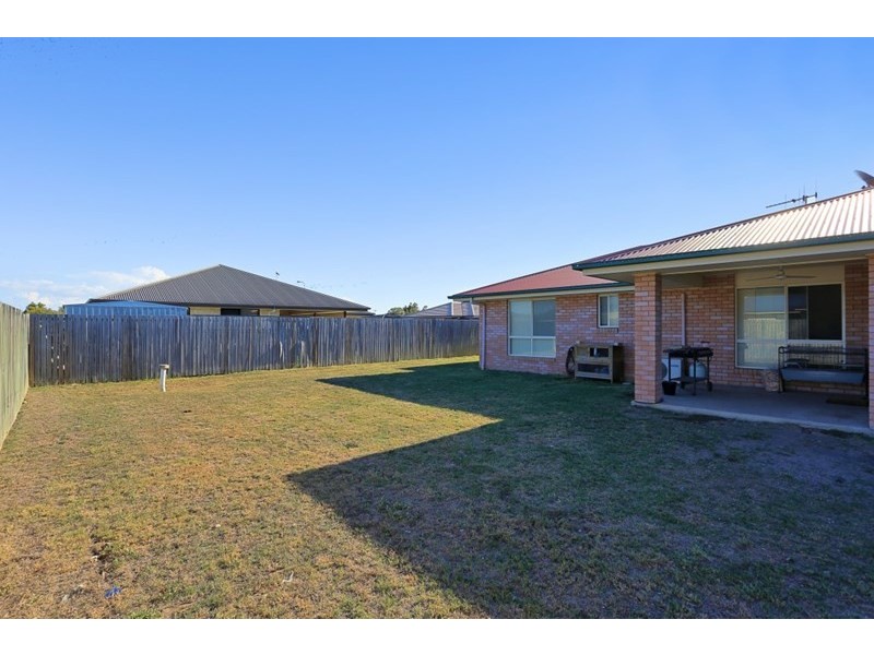 6 Hopton Place, Bundaberg North QLD 4670