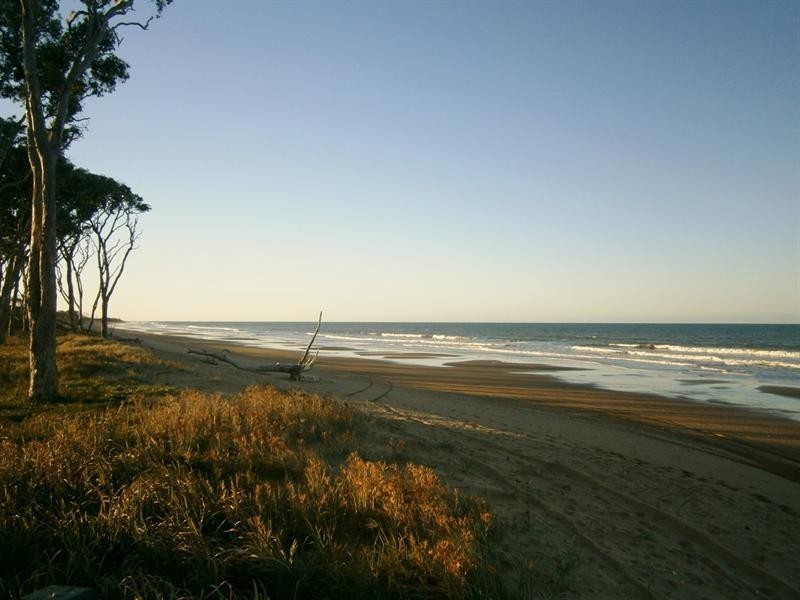 90 Sylvan Drive, Moore Park Beach QLD 4670