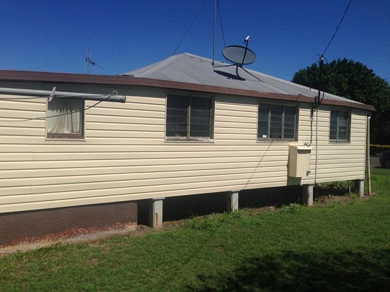 30 Pitt Street, Walkervale QLD 4670