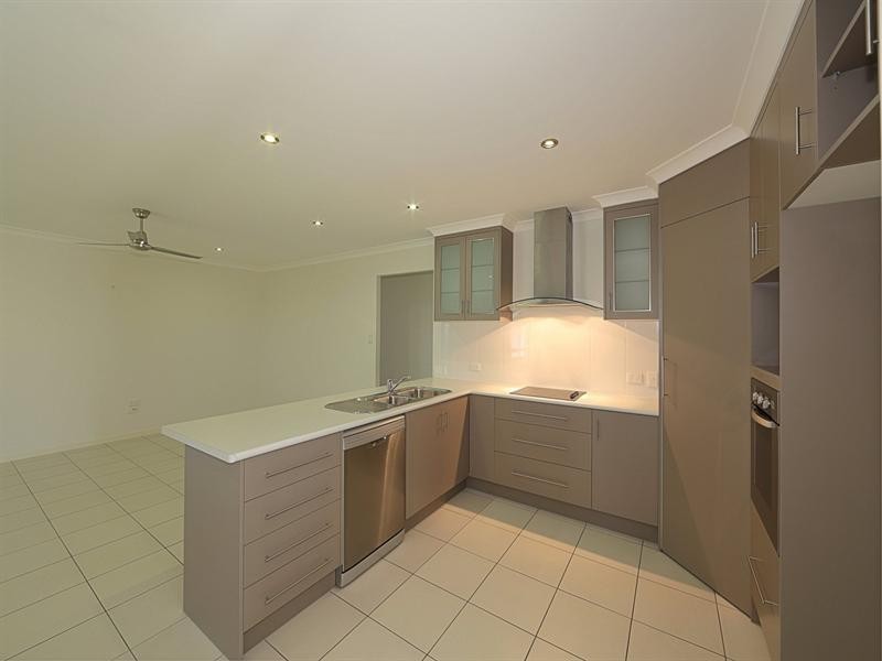 10 Sanctuary Drive, Ashfield QLD 4670