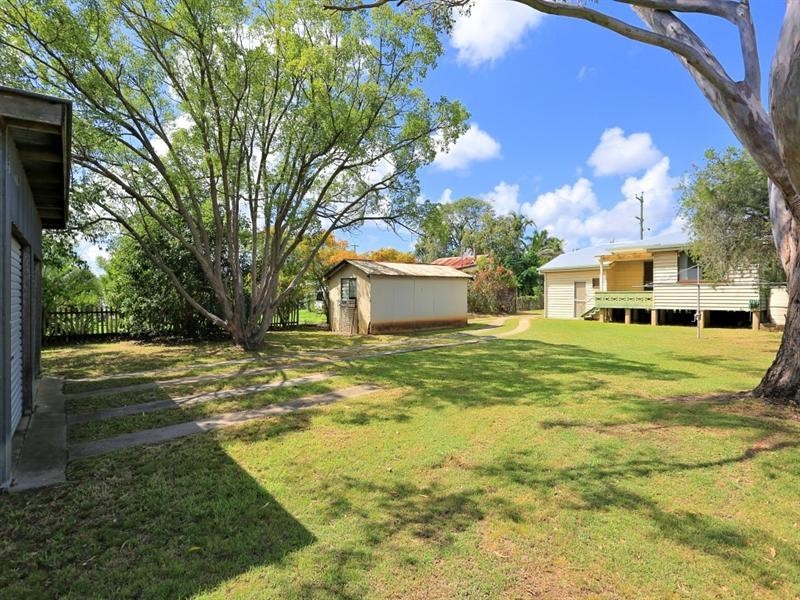 27 Alice Street, Walkervale QLD 4670
