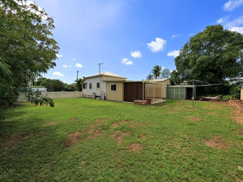 1 Briggenshaw Street, Kepnock QLD 4670