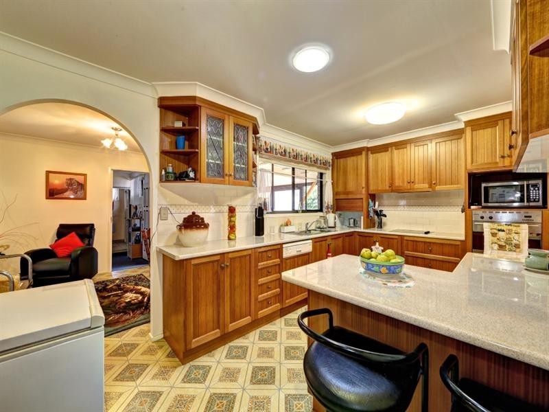 4 Deegan Street, Avenell Heights QLD 4670