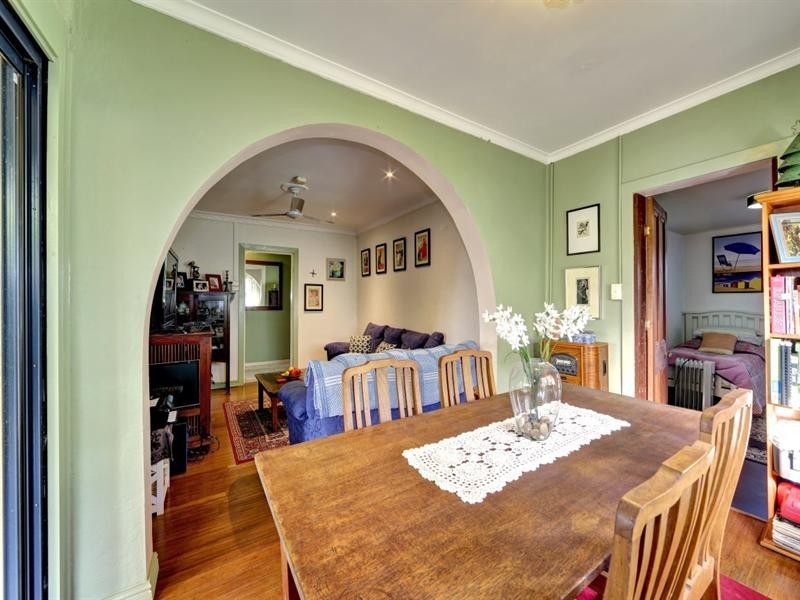 9 High Street, Walkervale QLD 4670